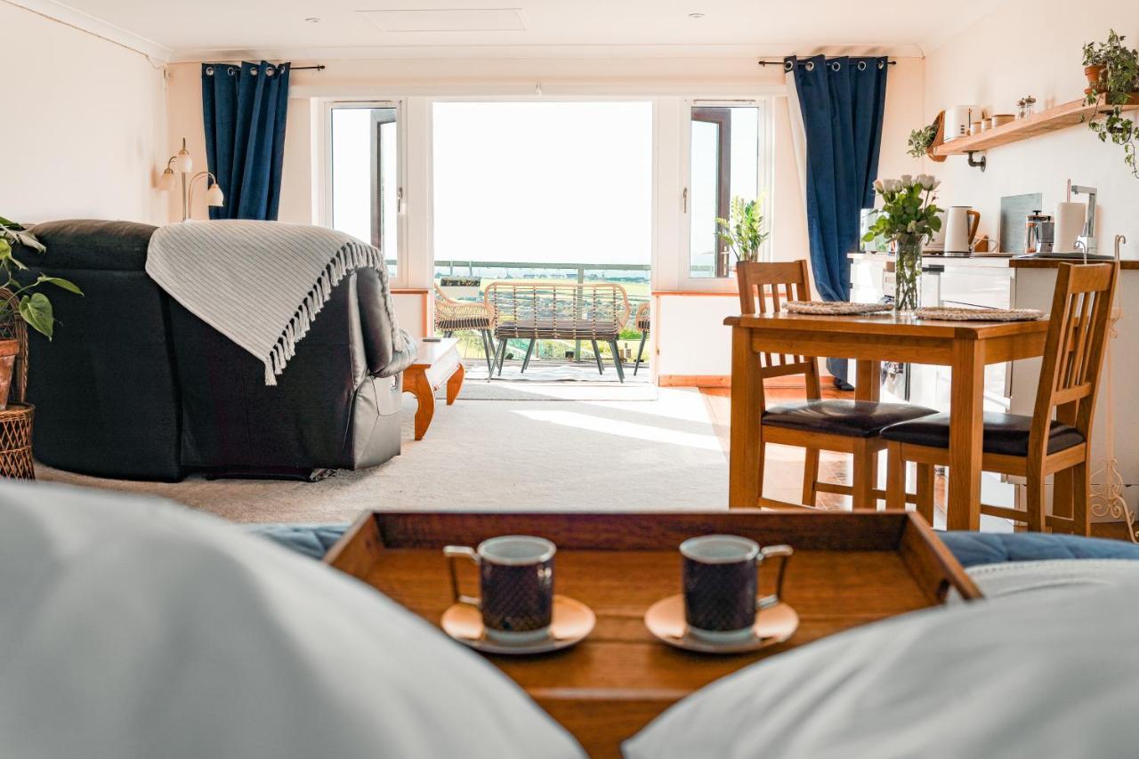 Spacious Sea-View Apt. Overlooking St Ives Bay Gwithian Eksteriør billede